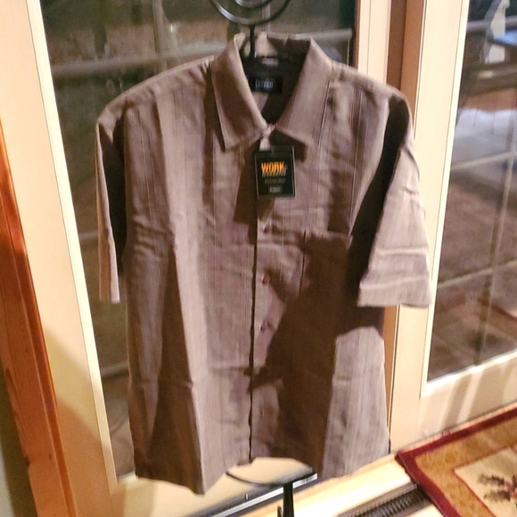 Haggar‎ Button Up Shirt Mens Sz. S Tan Work to Weekend Rayon Blend Short sleeve - Picture 1 of 15